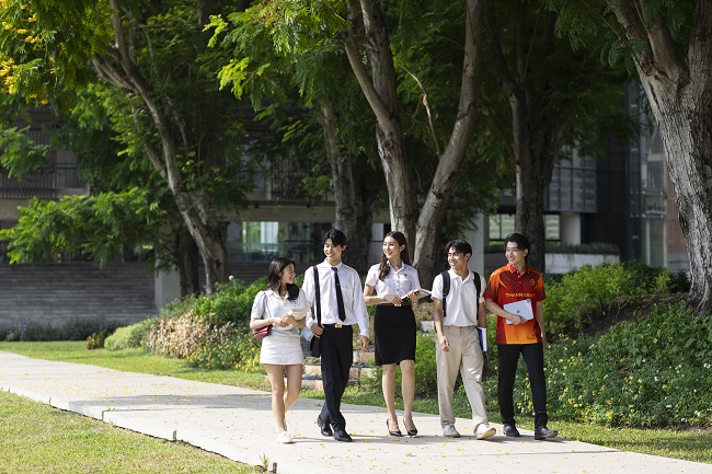 Thammasat University promotes adolescent well-being, easing the teenage burden
