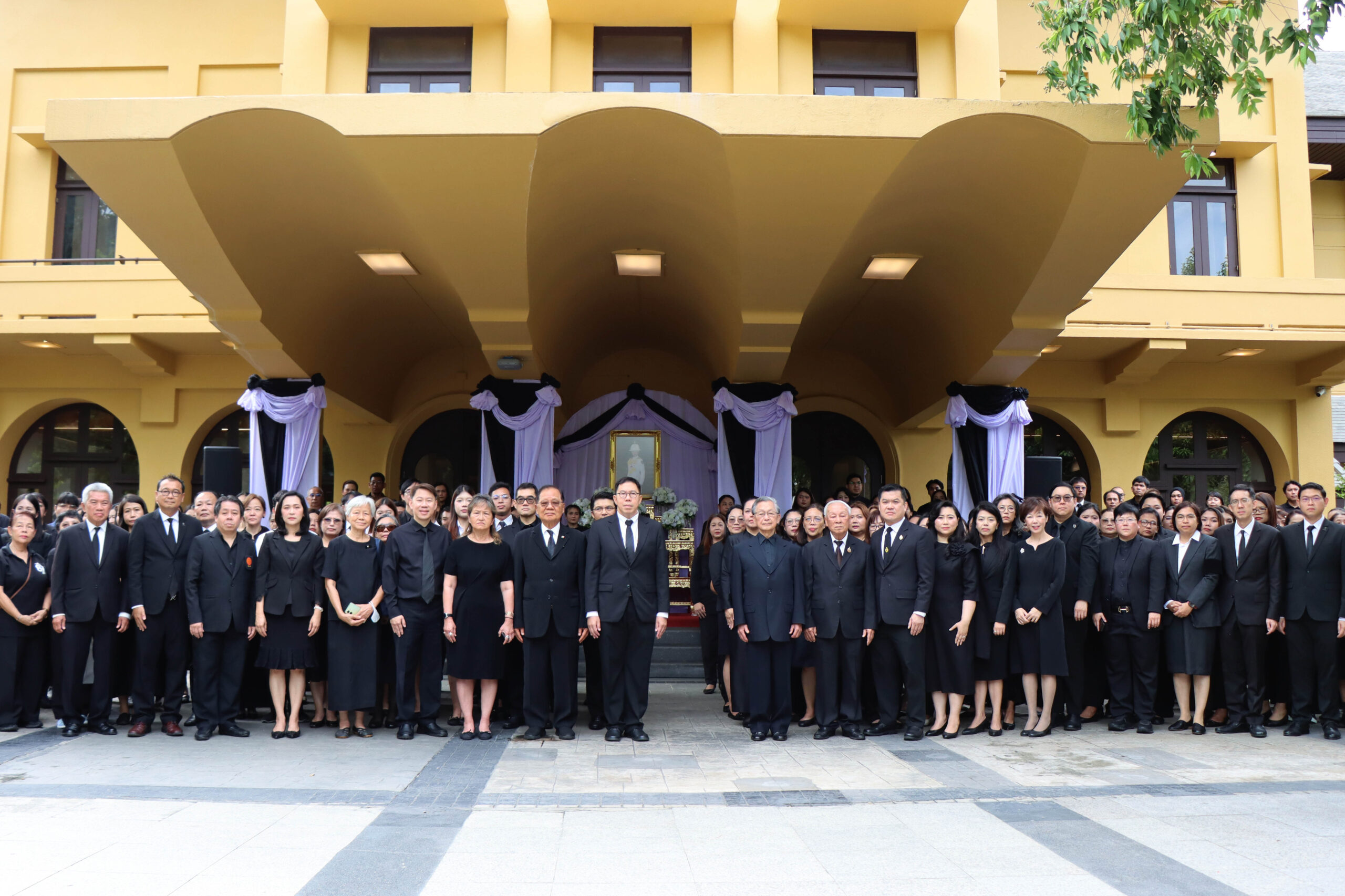 มหาวิทยาลัยธรรมศาสตร์ จัดพิธีถวายความอาลัย เบื้องหน้าพระรูป “เจ้าฟ้าพัชรกิติยาภาฯ”