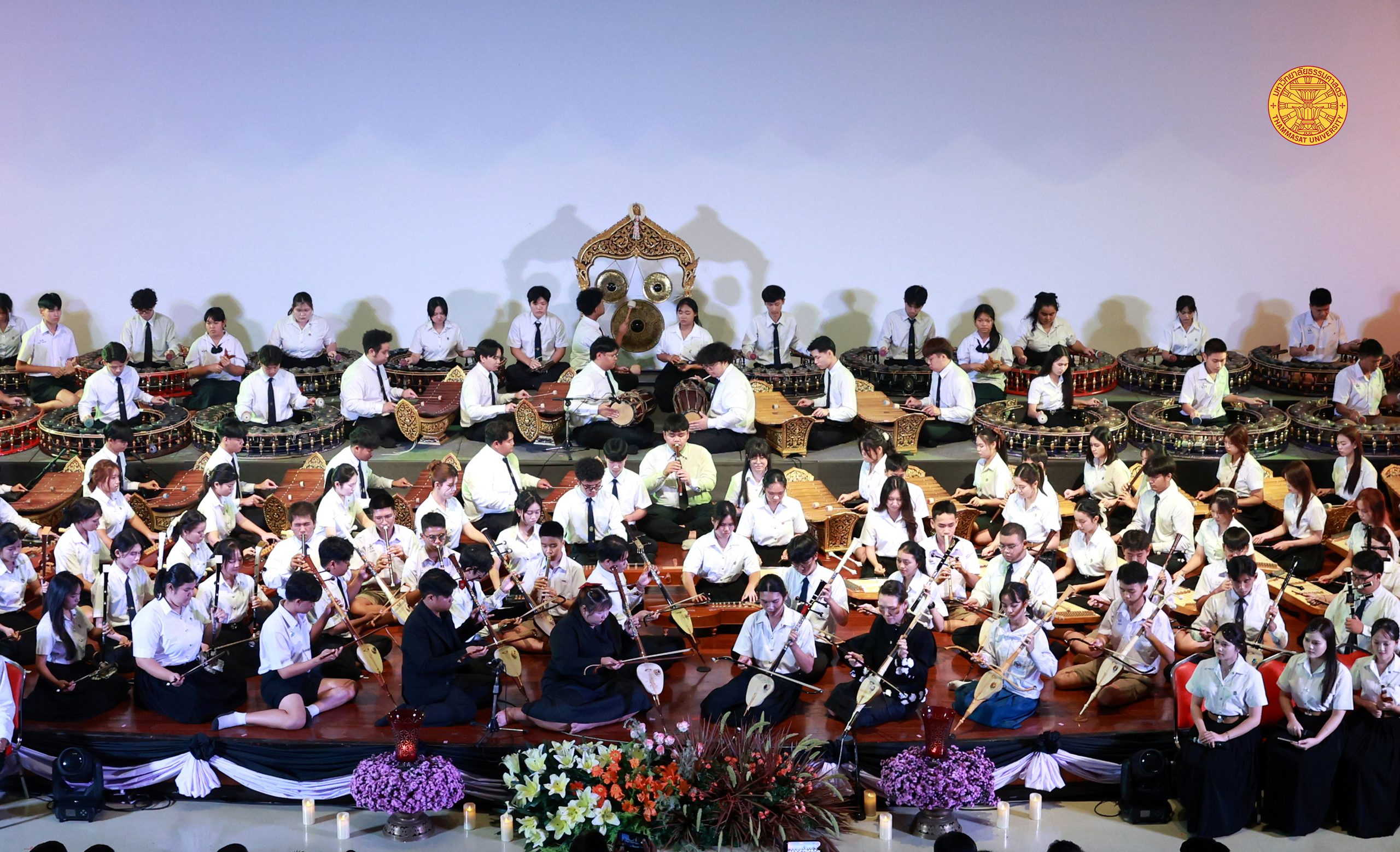 ‘ธ ดุจแสงสว่างฟ้า สถิตทั่วไผทไทย’ ธรรมศาสตร์ น้อมรำลึกพระกรุณาธิคุณ ผ่านเสียงดนตรี-นาฏศิลป์ไทย